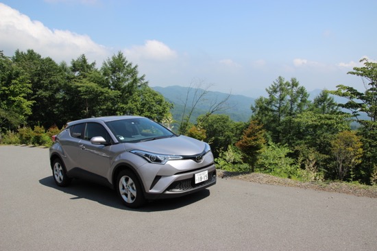 トヨタ「C-HR」は山道もお任せの4WD