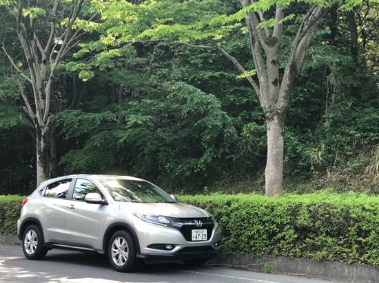 コンパクトなので運転しやすい上に、山道もしっかり走る「ヴェゼル」
