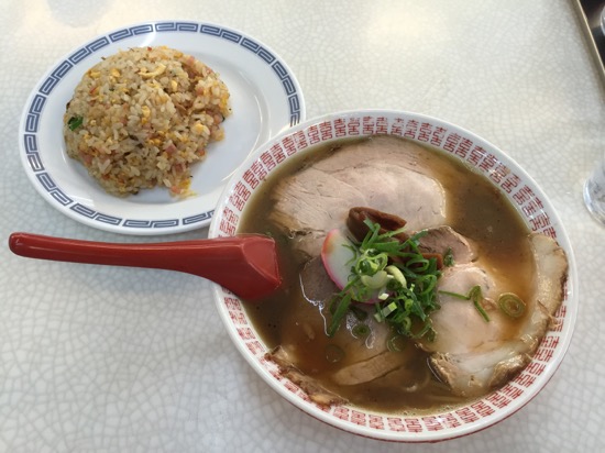 中華そば＋ミニ焼き飯　850円（税込み）