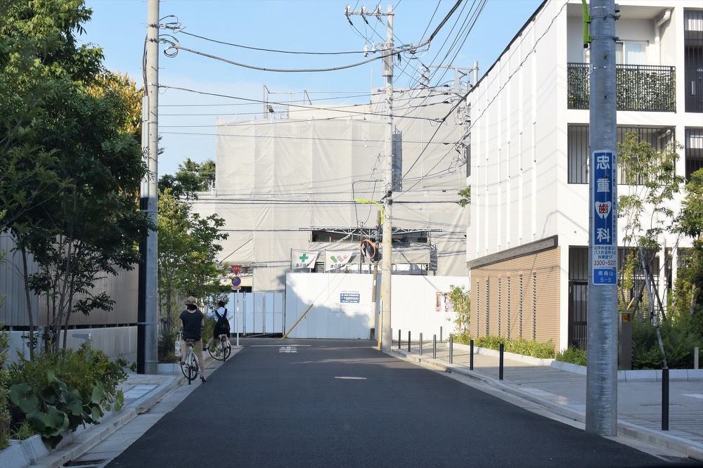 ここで駐車したら駐車違反！