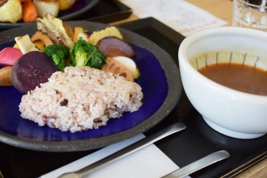 鎌倉野菜を楽しめるスープカレー