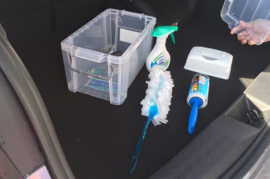 車内を掃除するときに使える「おそうじキット」