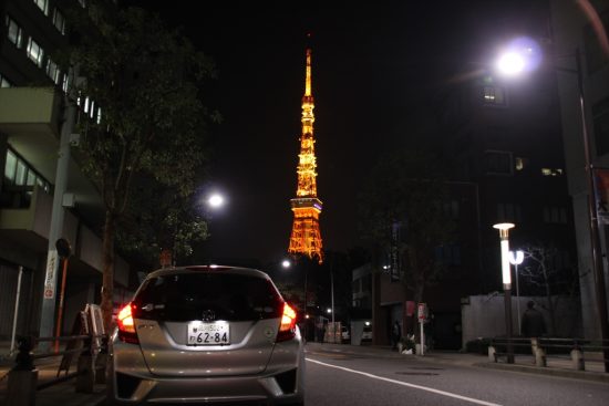 「東京タワー」のライトアップと地上のイルミネーションが楽しめる（2017年撮影）